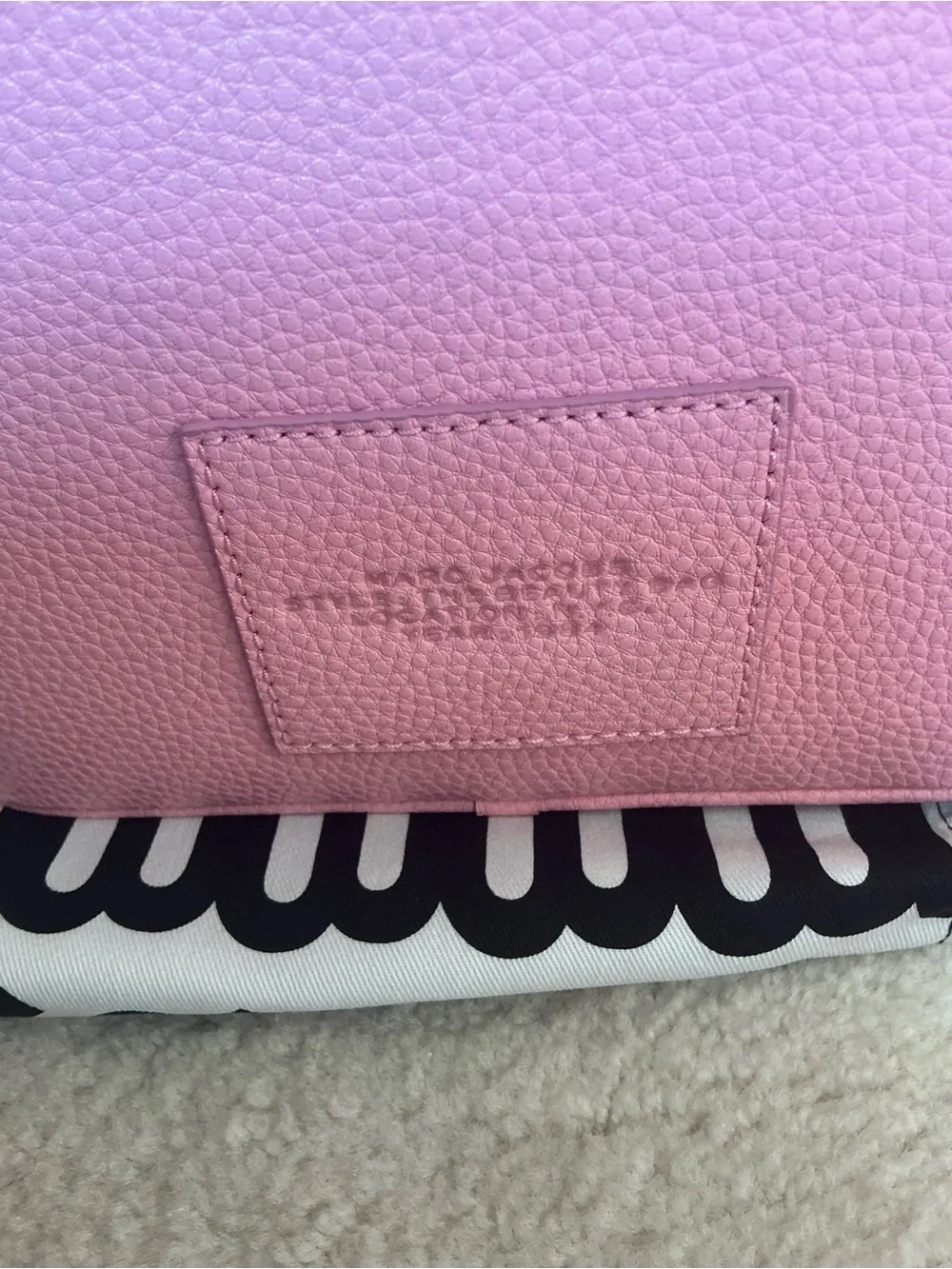 NEW WITH TAGS MARC JACOBS THE BEAUTY COSMETIC BAG CASE IN RIBBON PINK